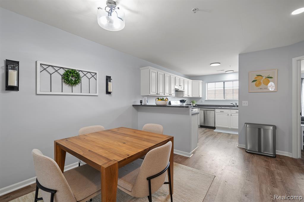 17010 Farmington Road Livonia, MI 48154 - Photo 6 of 28