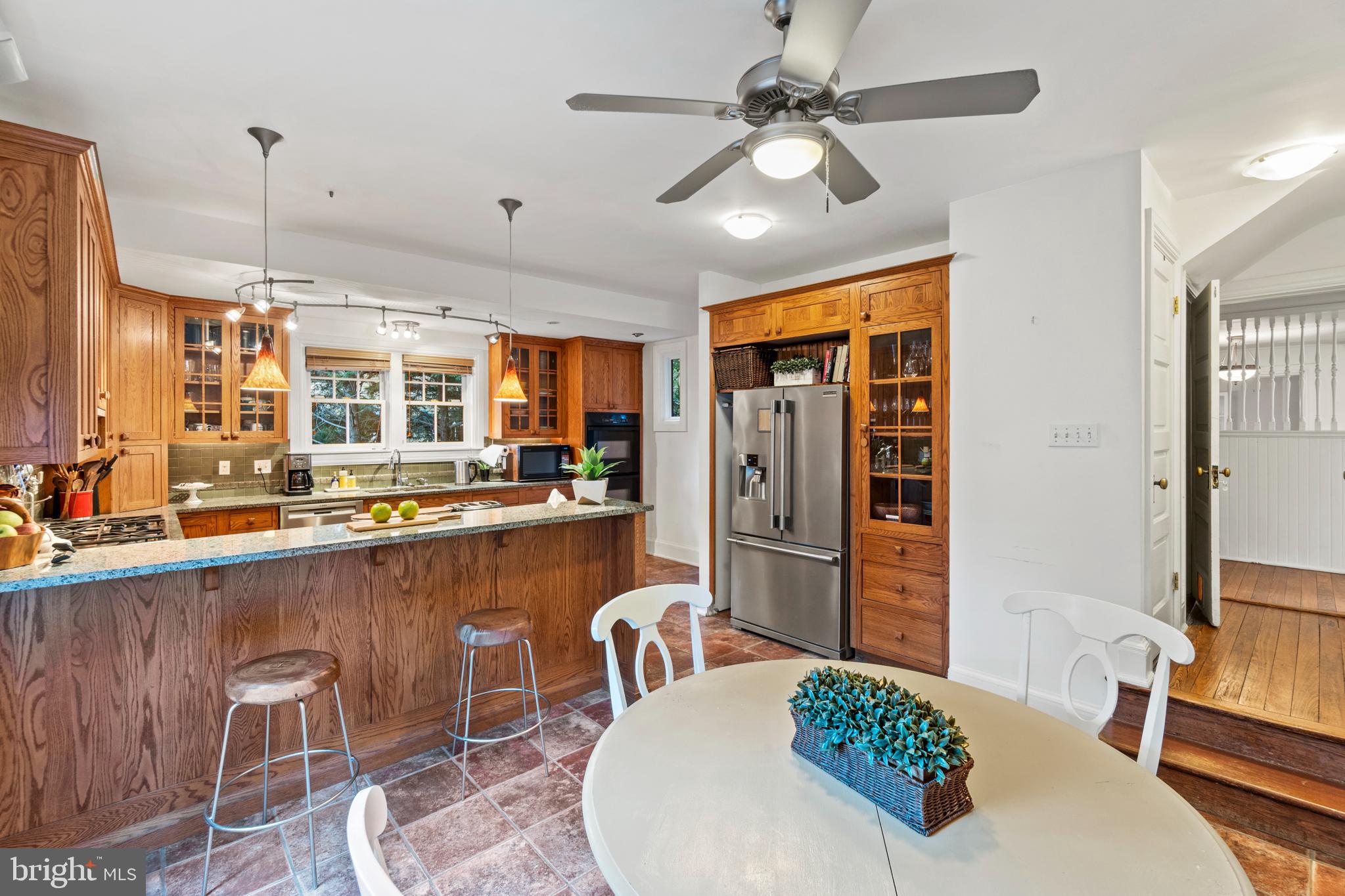 317 Hawthorn Road Baltimore, MD 21210 - Photo 25 of 59 Kitchen with granite countertops