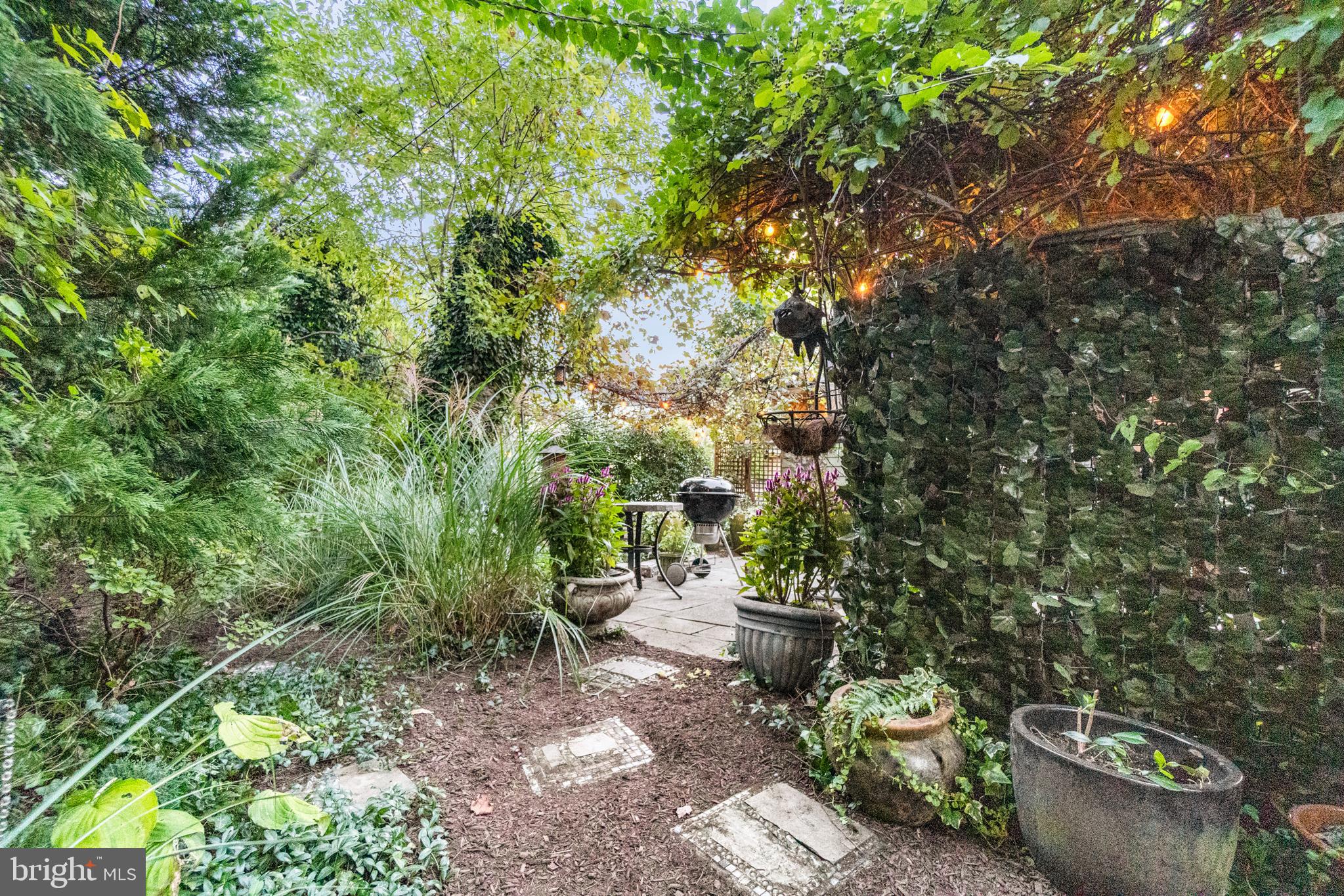 317 Hawthorn Road Baltimore, MD 21210 - Photo 44 of 59 Charming patio
