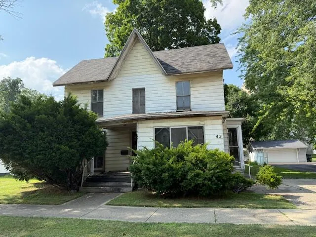 $99,900 | 42 West Chicago Street, Quincy, MI 49082