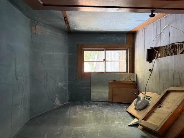 $99,900 | 42 West Chicago Street, Quincy, MI 49082