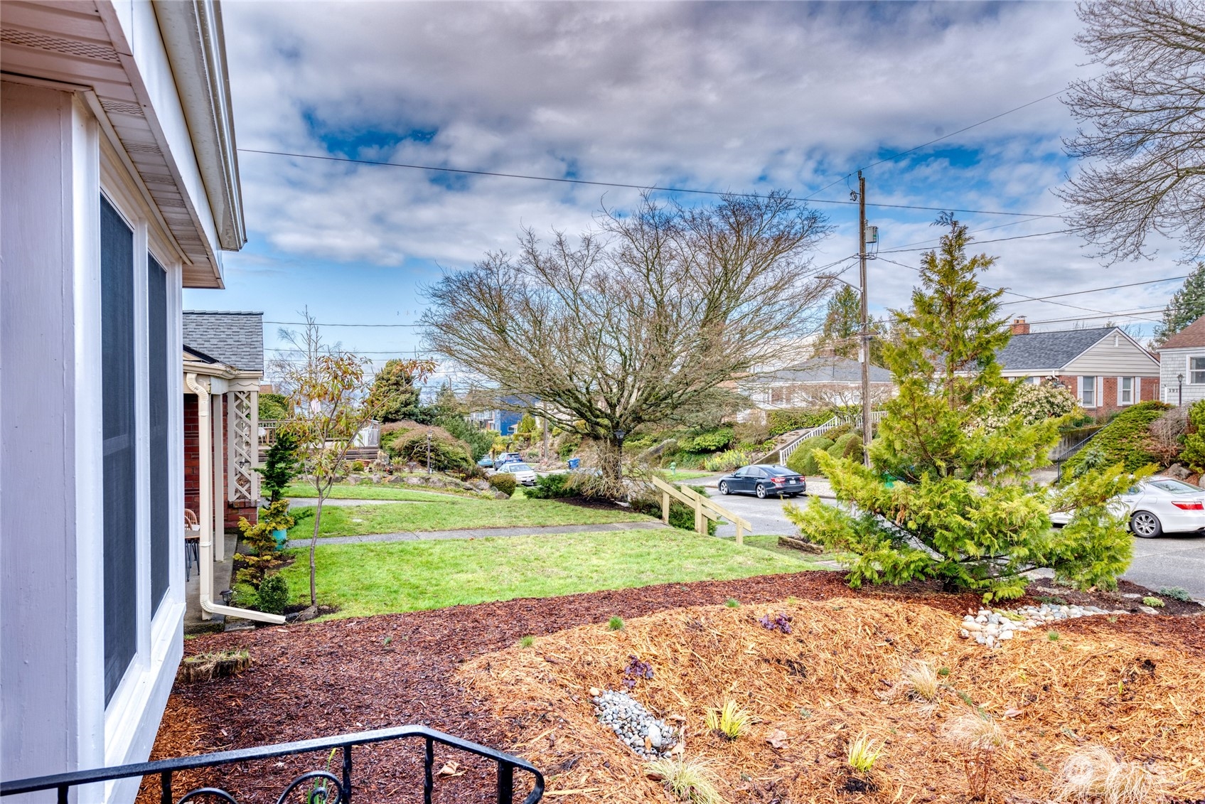 3915 Southwest Rose Street Seattle, WA 98136 - Photo 25 of 25 a view of a garden with a pathway