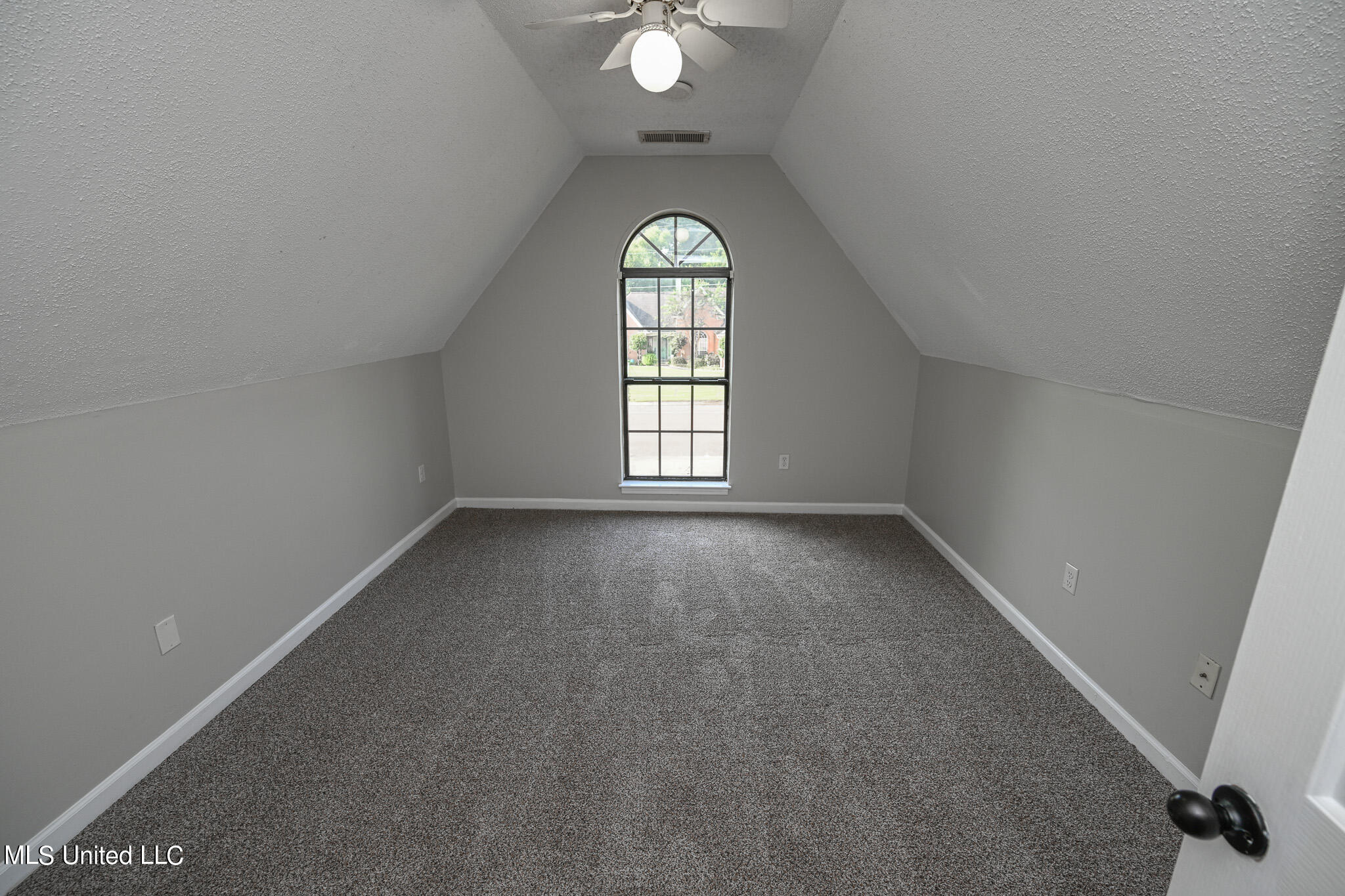8860 Bell Ridge Drive Olive Branch, MS 38654 - Photo 29 of 36 Upstairs Bonus Room