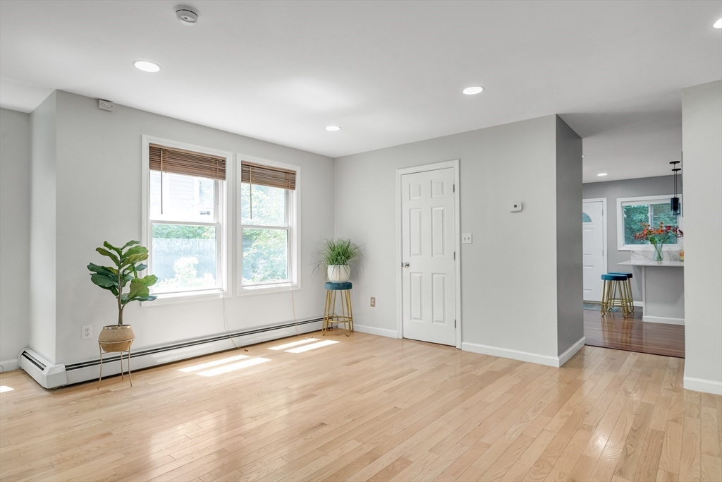 39 Hawthorne Street, Unit 39 Boston, MA 02119 - Photo 5 of 37