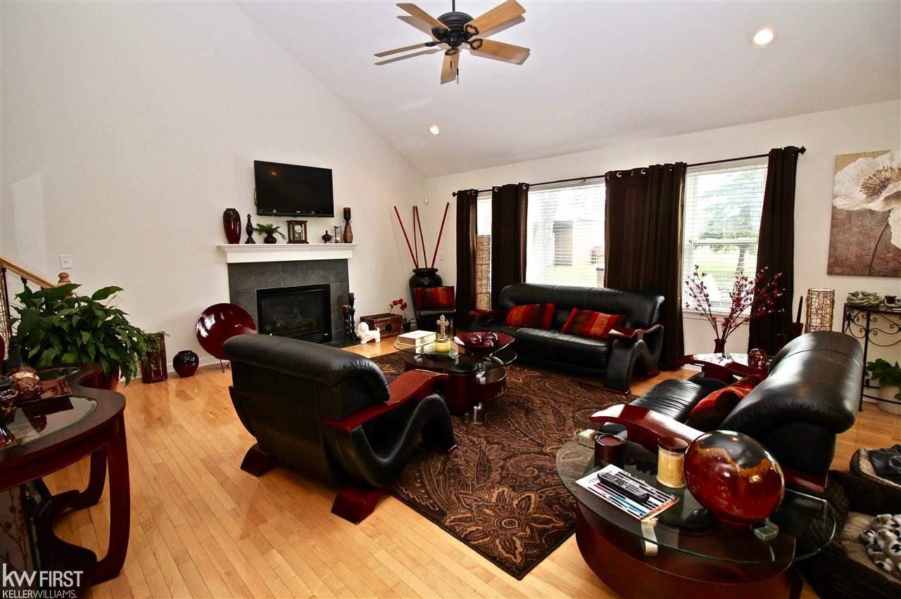 6465 East Hill Road Grand Blanc, MI 48439 - Photo 9 of 49 50038304-8.JPG