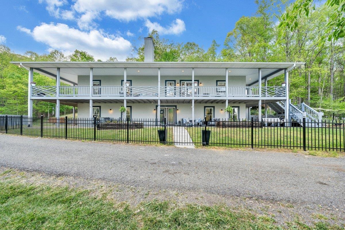 649 Greyledge Road Buchanan, VA 24066 - Photo 4 of 75