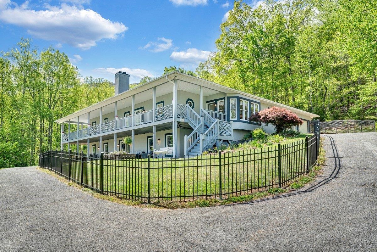 649 Greyledge Road Buchanan, VA 24066 - Photo 8 of 75