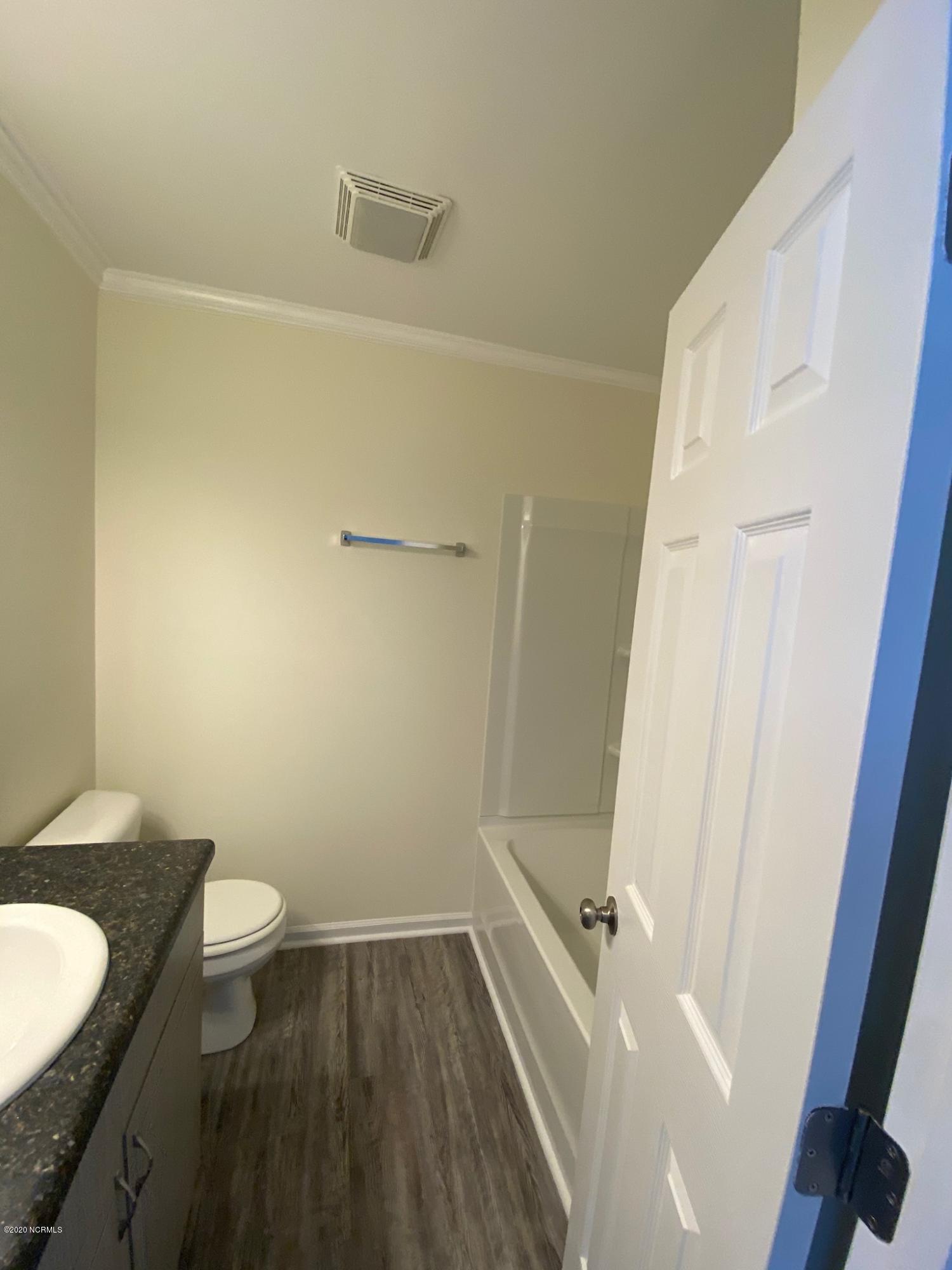 900 Spring Forest Road, Unit J7 Greenville, NC 27834 - Photo 6 of 8 Master Bath