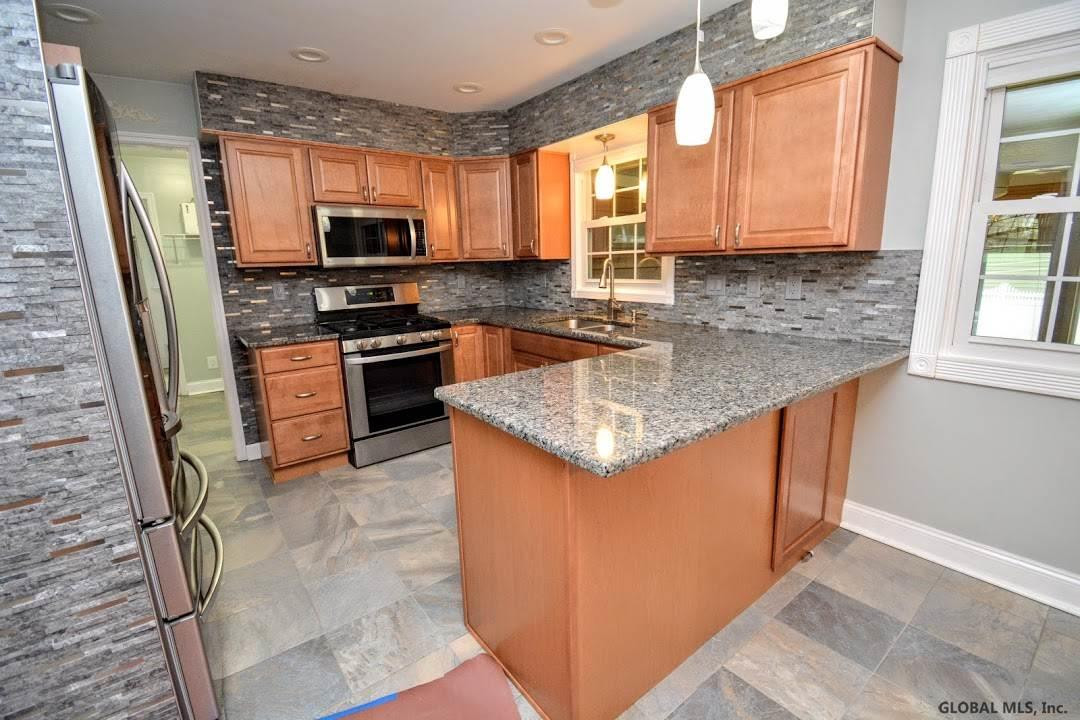45 Princetown Road Rotterdam, NY 12306 - Photo 9 of 49 Photo 9