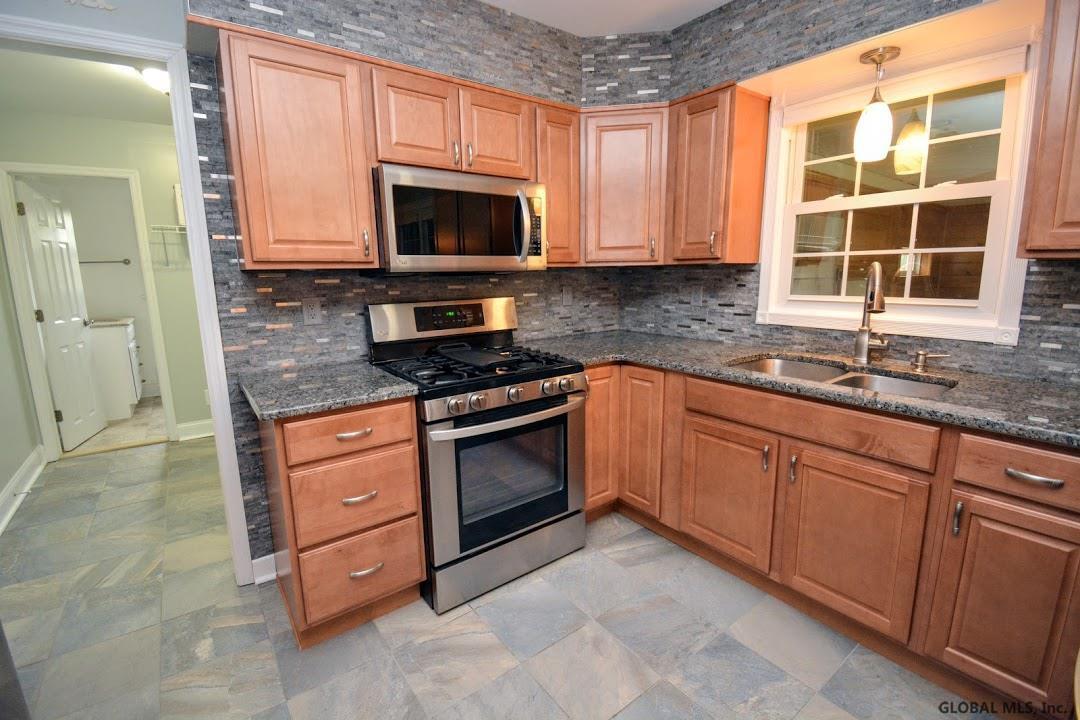45 Princetown Road Rotterdam, NY 12306 - Photo 10 of 49 Photo 10