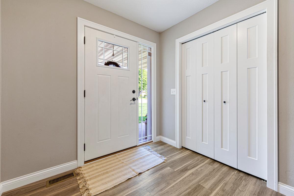 1604 Prairie Avenue Southwest Faribault, MN 55021 - Photo 23 of 42