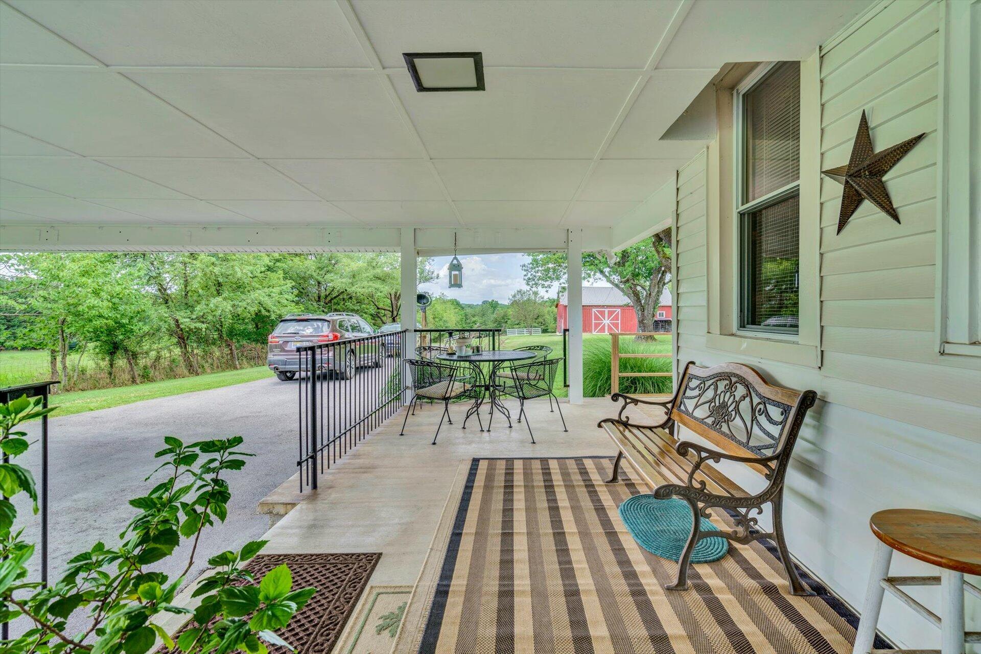 6044 Cove Road Roanoke, VA 24019 - Photo 30 of 67 30-SHOWS GREAT-25