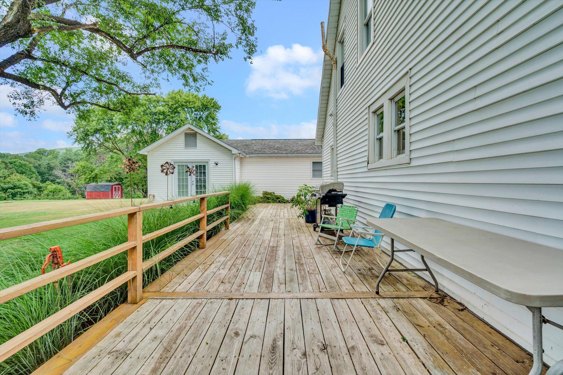6044 Cove Road Roanoke, VA 24019 - Photo 31 of 67 31-SHOWS GREAT-26