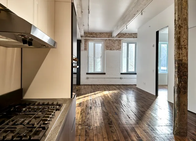 a view of utility room