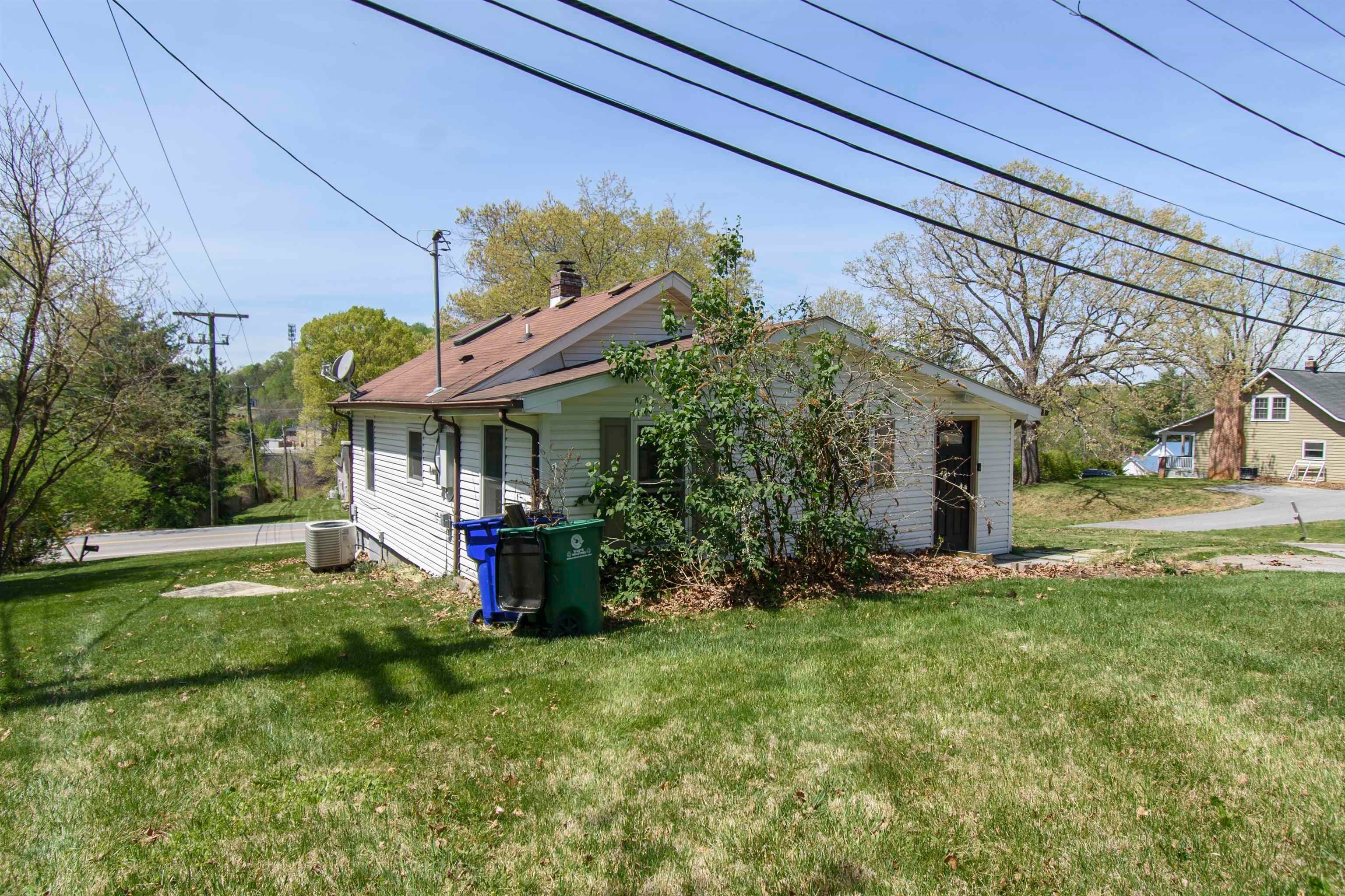 711 Ellett Road Blacksburg, VA 24060 - Photo 7 of 29 Gallery Image 7