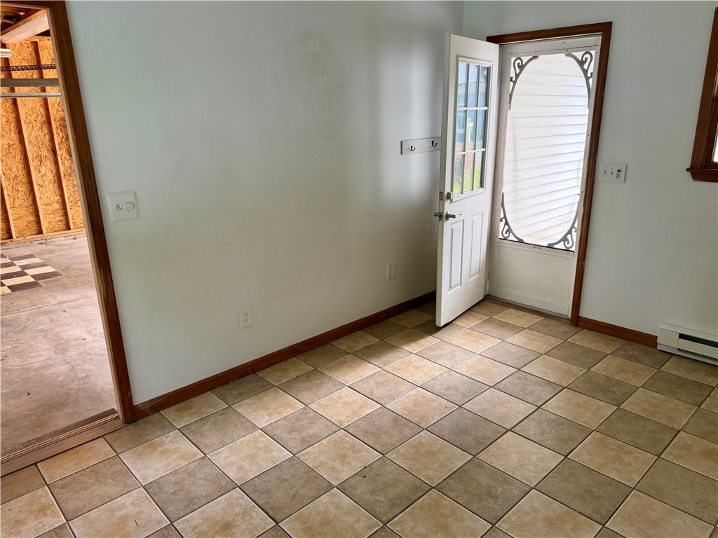 154 Canal Road Ogden, NY 14559 - Photo 4 of 15 Gallery Image 4