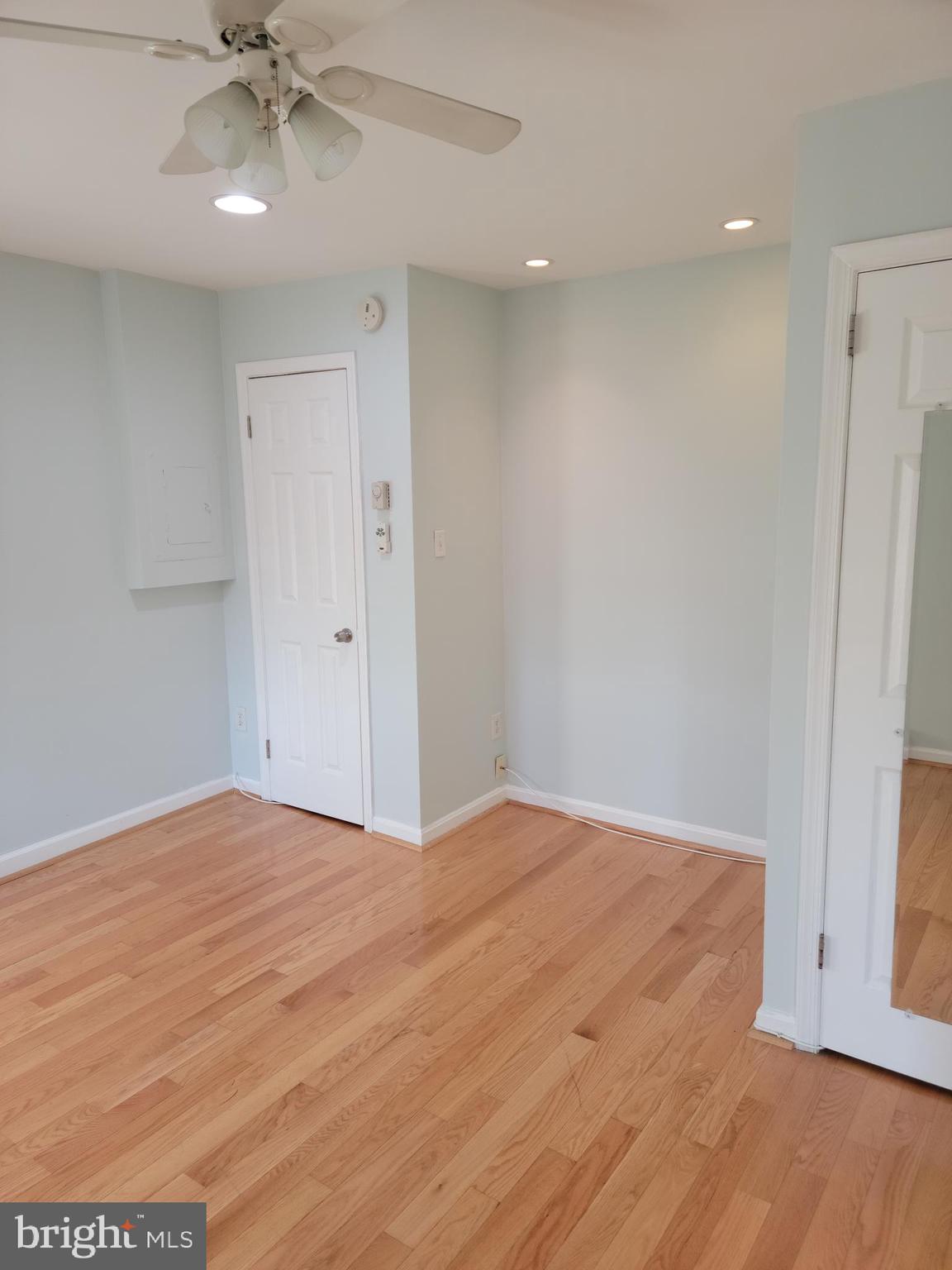 133 North Payne Street, Unit 2 Alexandria, VA 22314 - Photo 11 of 16 a view of an empty room with a window