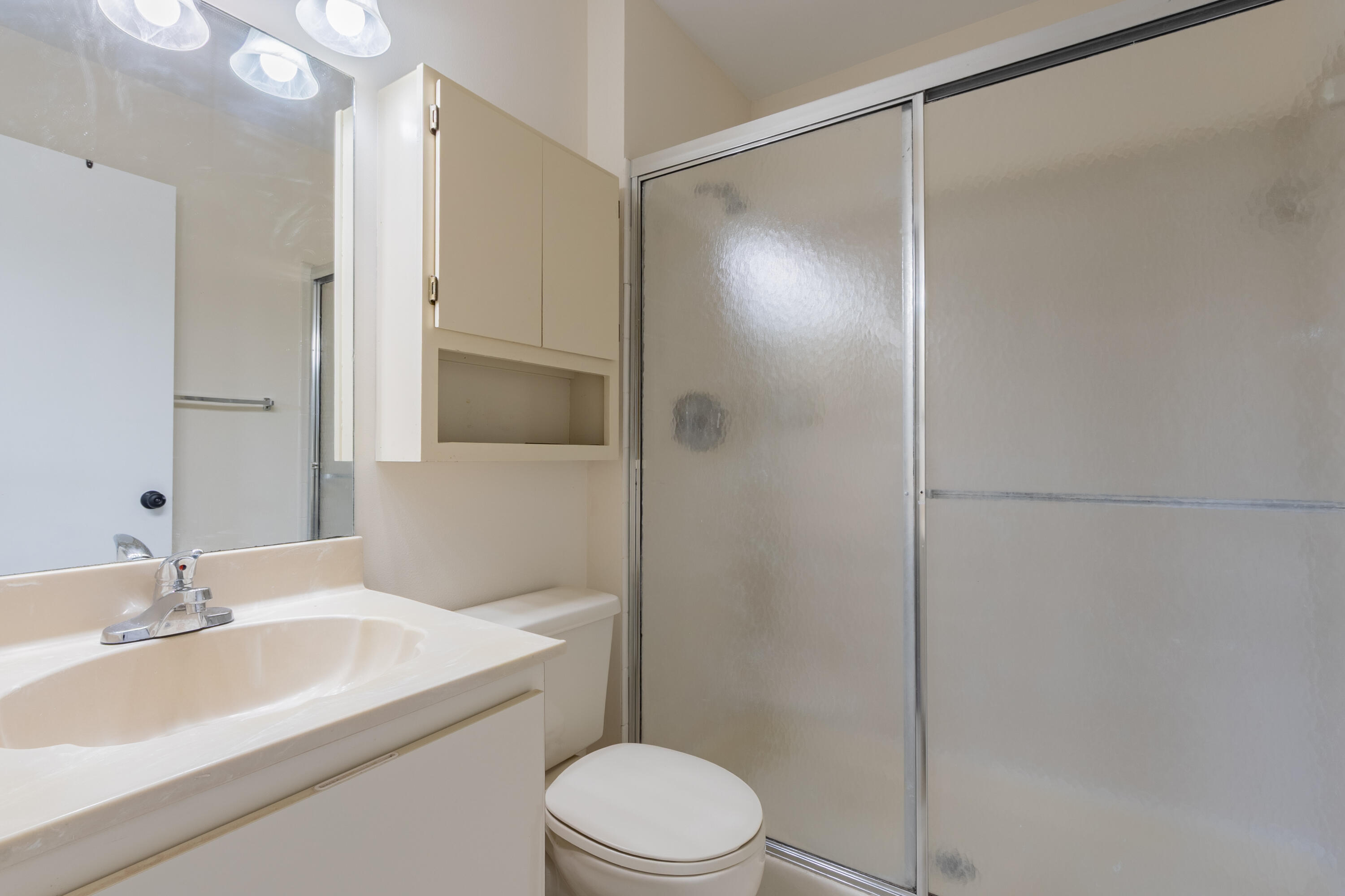 9449 Boca Cove Circle, Unit 911 Boca Raton, FL 33428 - Photo 17 of 22 0E7A9939-HDR