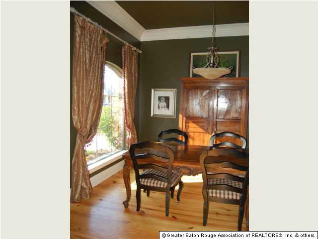 8625 Grand View Drive Baton Rouge, LA 70809 - Photo 3 of 15 Gallery Image 3