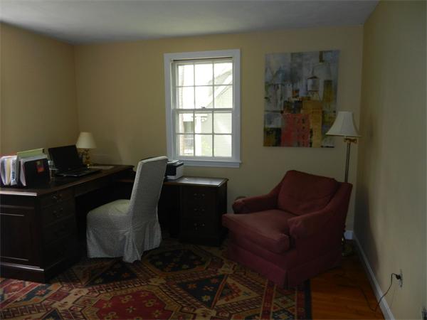9 Reed Lane Bedford, MA 01730 - Photo 9 of 13 Gallery Image 9