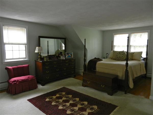 9 Reed Lane Bedford, MA 01730 - Photo 10 of 13 Gallery Image 10