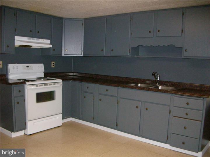 1861 Mill Road Boothwyn, PA 19061 - Photo 5 of 6 Kitchen