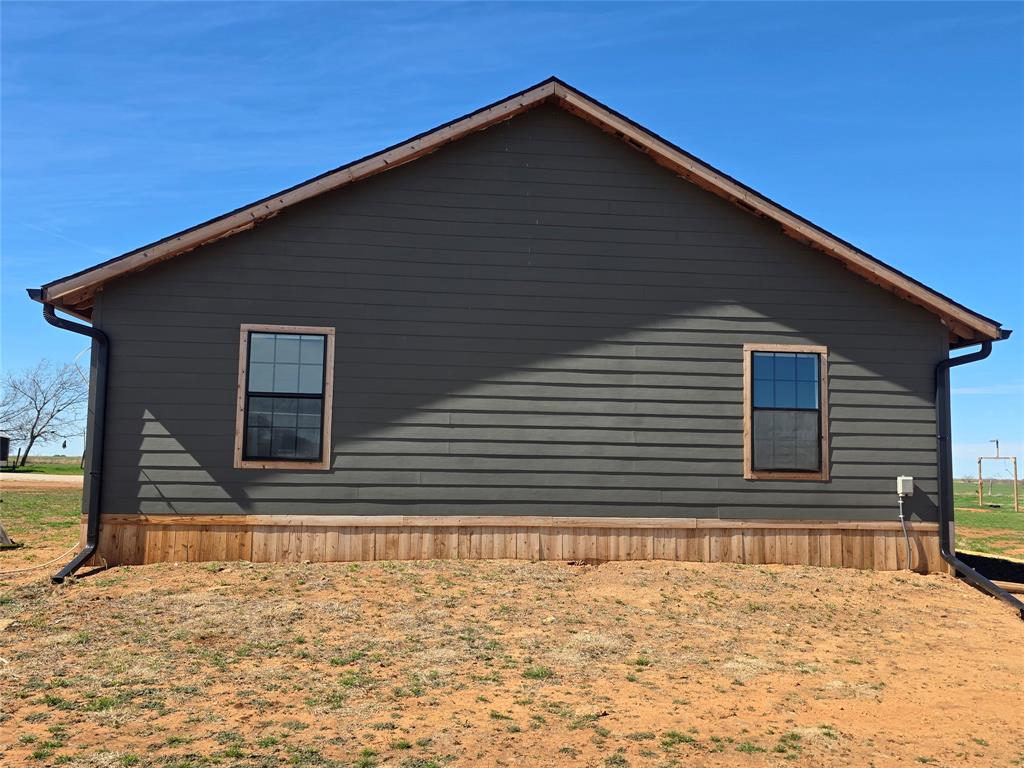 1225 R R G Loop Olney, TX 76374 - Photo 28 of 40 a front view of house