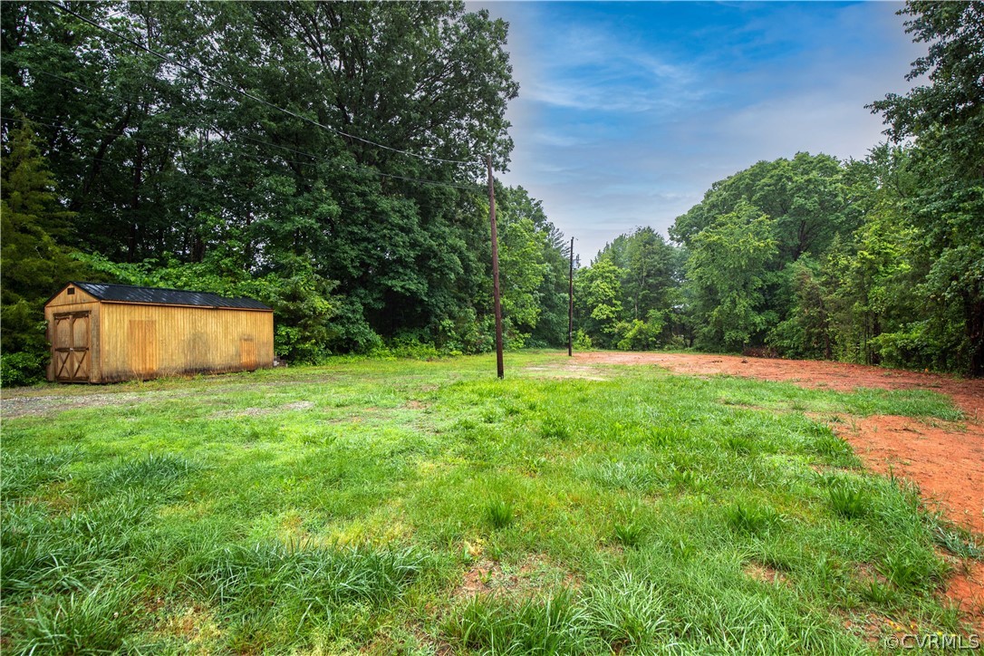 3353 Three Bridge Road Powhatan, VA 23139 - Photo 5 of 28 Gallery Image 5