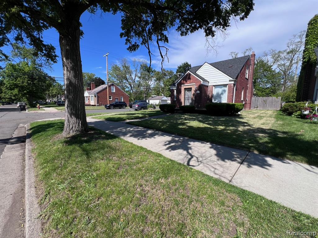 18334 Sunderland Road Detroit, MI 48219 - Photo 2 of 10