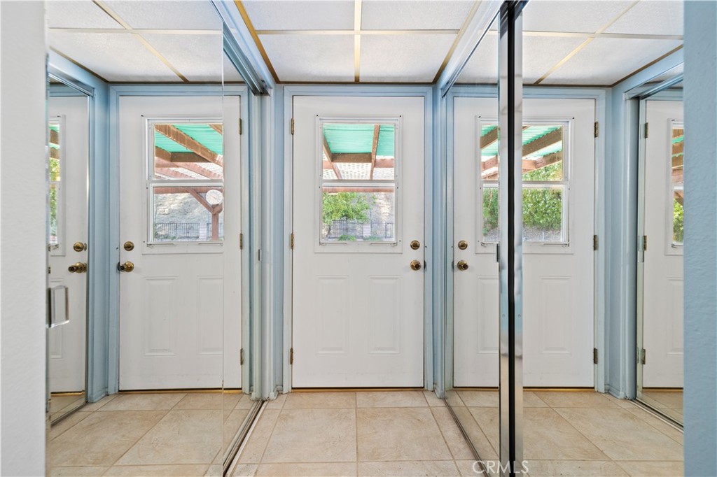 28784 Eagleton Street Agoura Hills, CA 91301 - Photo 34 of 48 an empty room with windows and closet