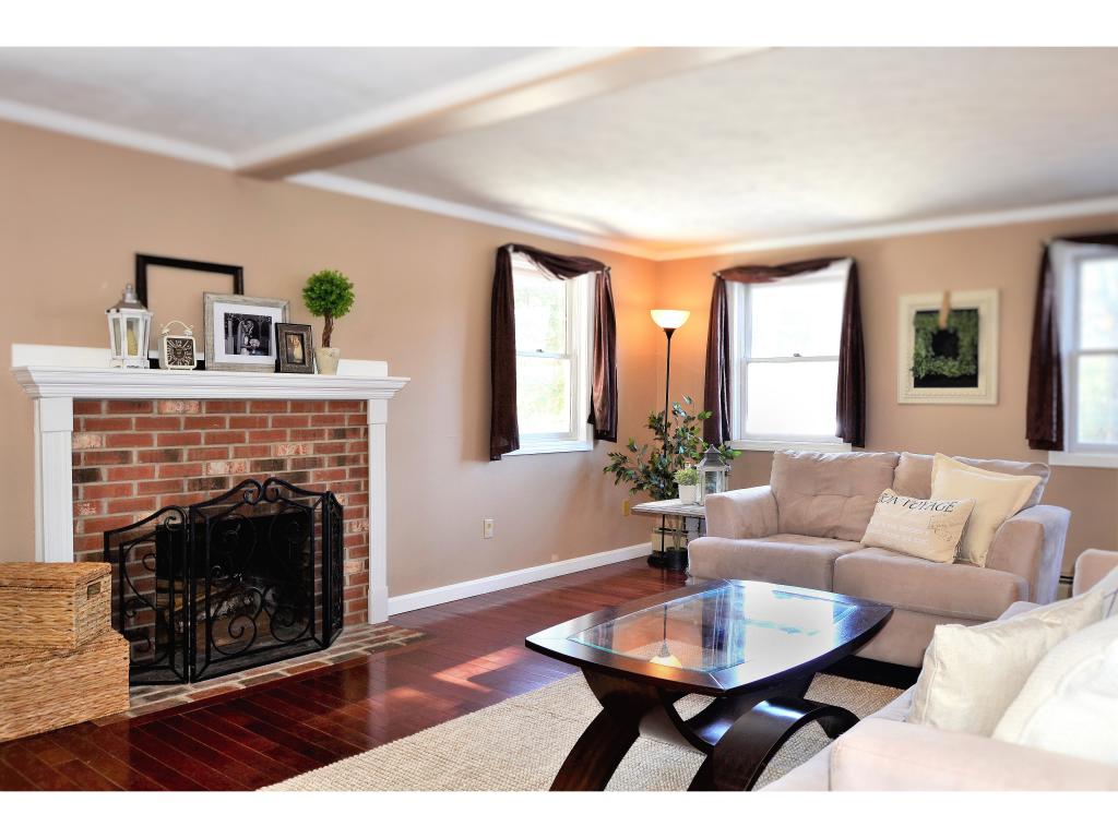 104 Robert Hall Road Manchester, NH 03103 - Photo 5 of 26