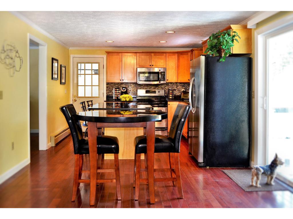 104 Robert Hall Road Manchester, NH 03103 - Photo 7 of 26