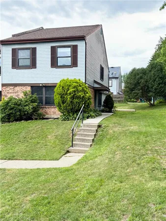 $319,900 | 1726 Saratoga Court, Allentown, PA 18104
