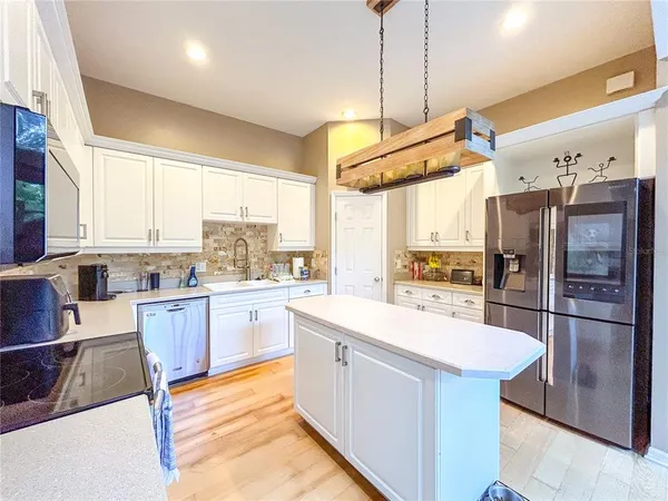 $2,900 | 5339 Northwest 9 Lane, Gainesville, FL 32605