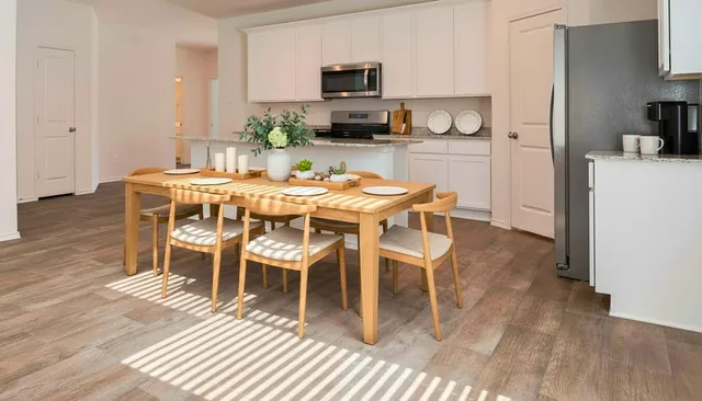 $2,300 | 30842 Brightwell Bend, Fulshear, TX 77441