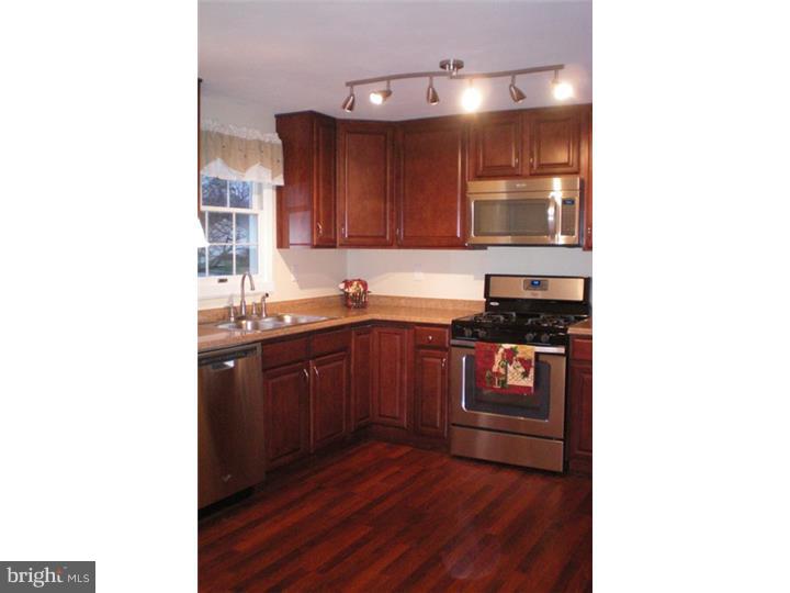 2 Decatur Lane Sicklerville, NJ 08081 - Photo 5 of 14 Gallery Image 5