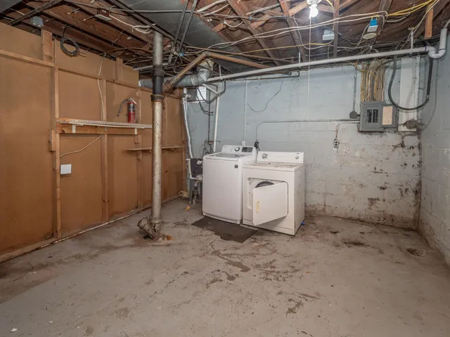 $249,500 | 915 Walwood Place, Kalamazoo, MI 49007