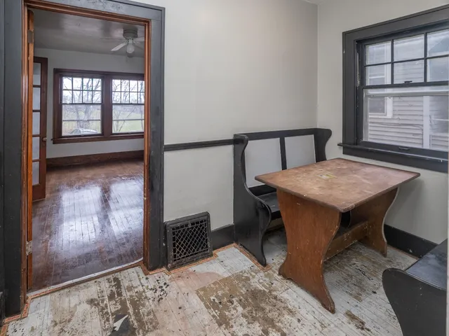 $249,500 | 915 Walwood Place, Kalamazoo, MI 49007