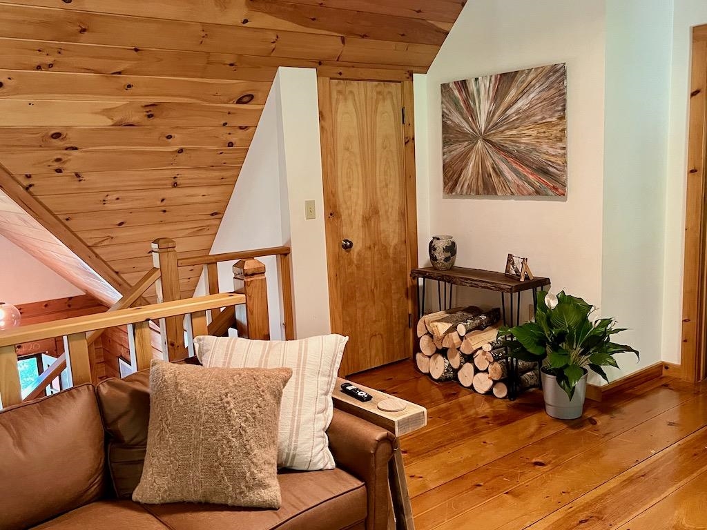 5451 River Road Arlington, VT 05250 - Photo 19 of 39 Gallery Image 19