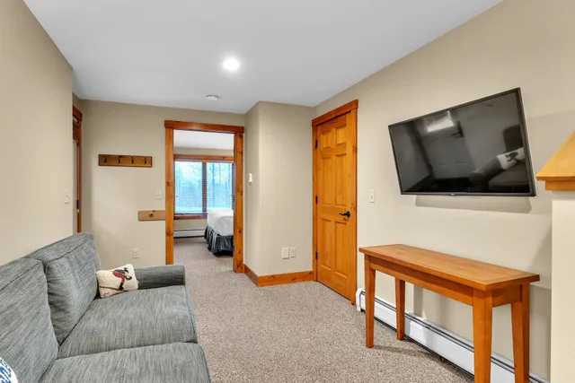 $440,000 | 19 White Pine Drive, Unit 4728, Jay, VT 05859