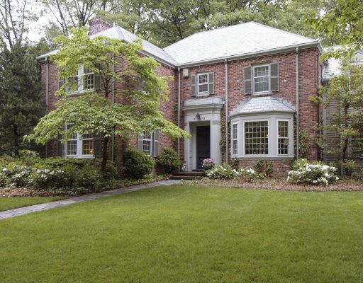 116 Laurel Road Brookline, MA 02467 - Photo 1 of 4 Gallery Image 1