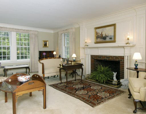 116 Laurel Road Brookline, MA 02467 - Photo 2 of 4 Gallery Image 2