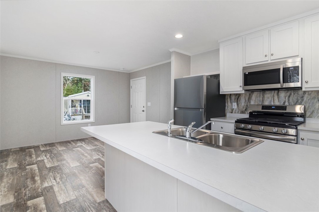 27 Foxtrot Drive Charlestown, RI 02813 - Photo 11 of 23