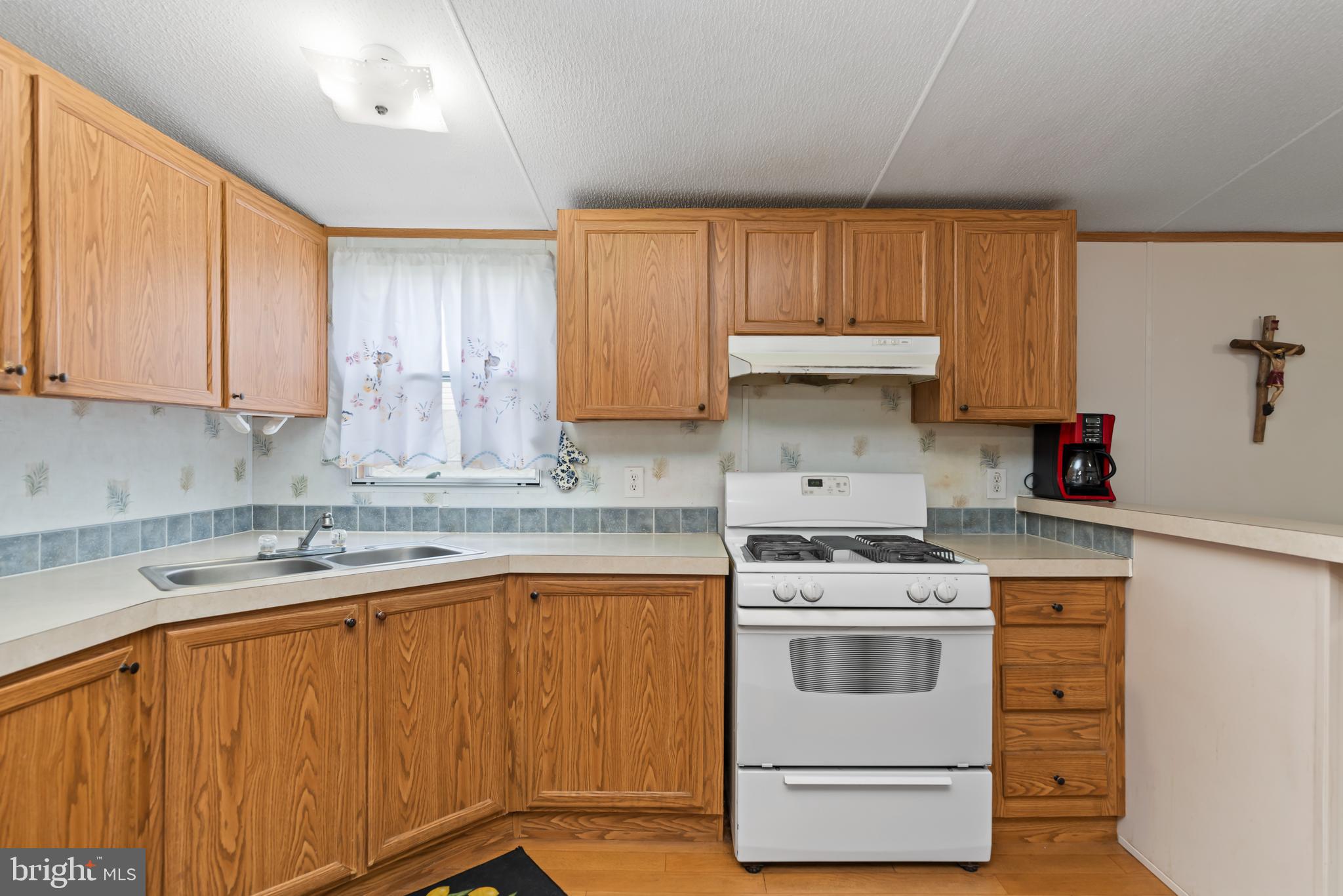 2581 Old Harrisburg Road, Unit 39 Gettysburg, PA 17325 - Photo 11 of 24 kitchen