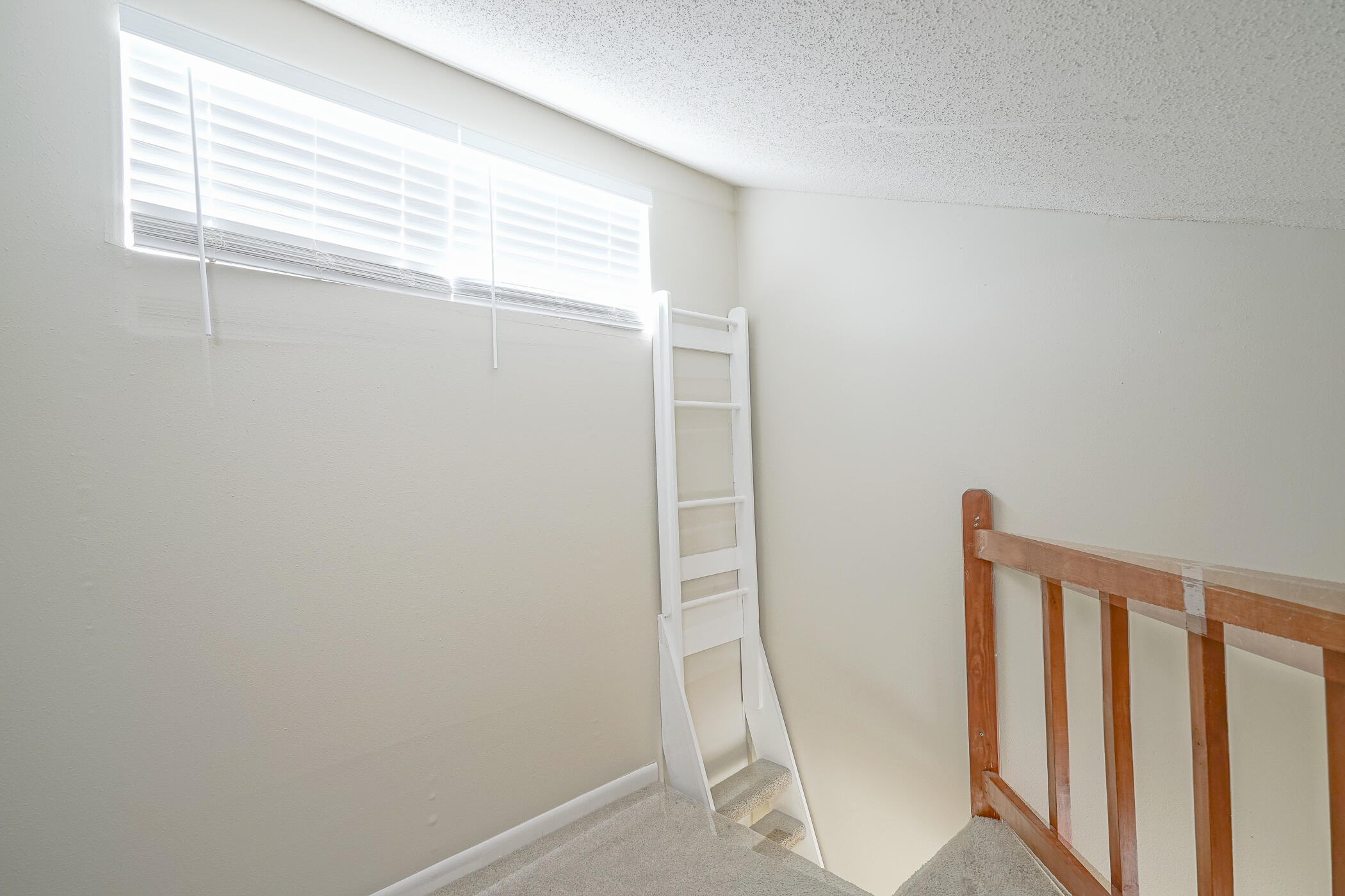 16 Court Drive Destin, FL 32541 - Photo 34 of 50 a view of entryway with wooden floor