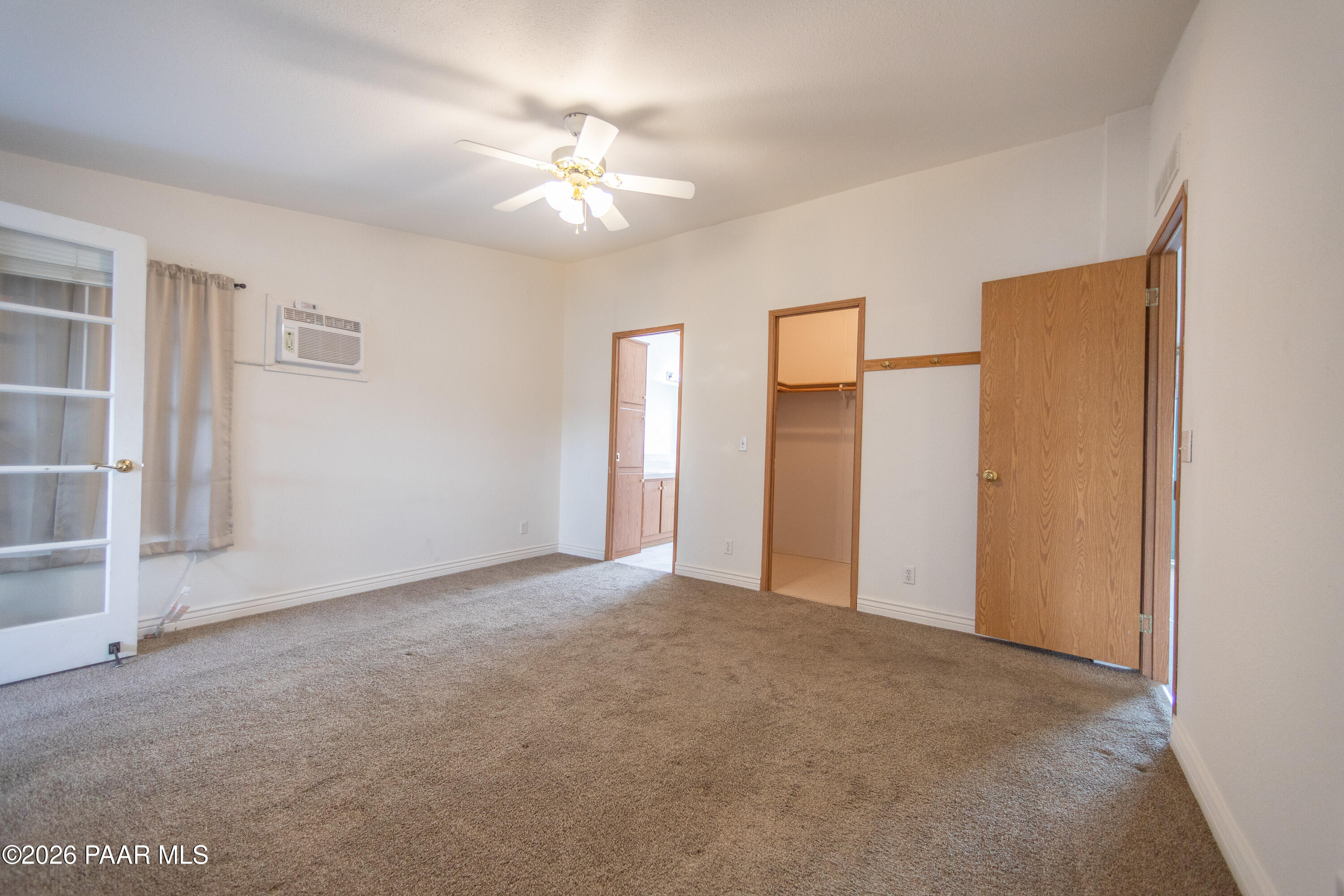375 East Houston Road Paulden, AZ 86334 - Photo 14 of 35 Primary Bedroom