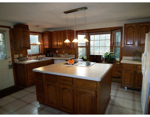 12-14 Berkeley Road North Andover, MA 01845 - Photo 13 of 24 Gallery Image 13