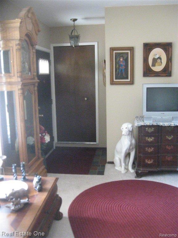 11297 Afton Road Southgate, MI 48195 - Photo 11 of 17 Liiving Room & Foyer.JPG