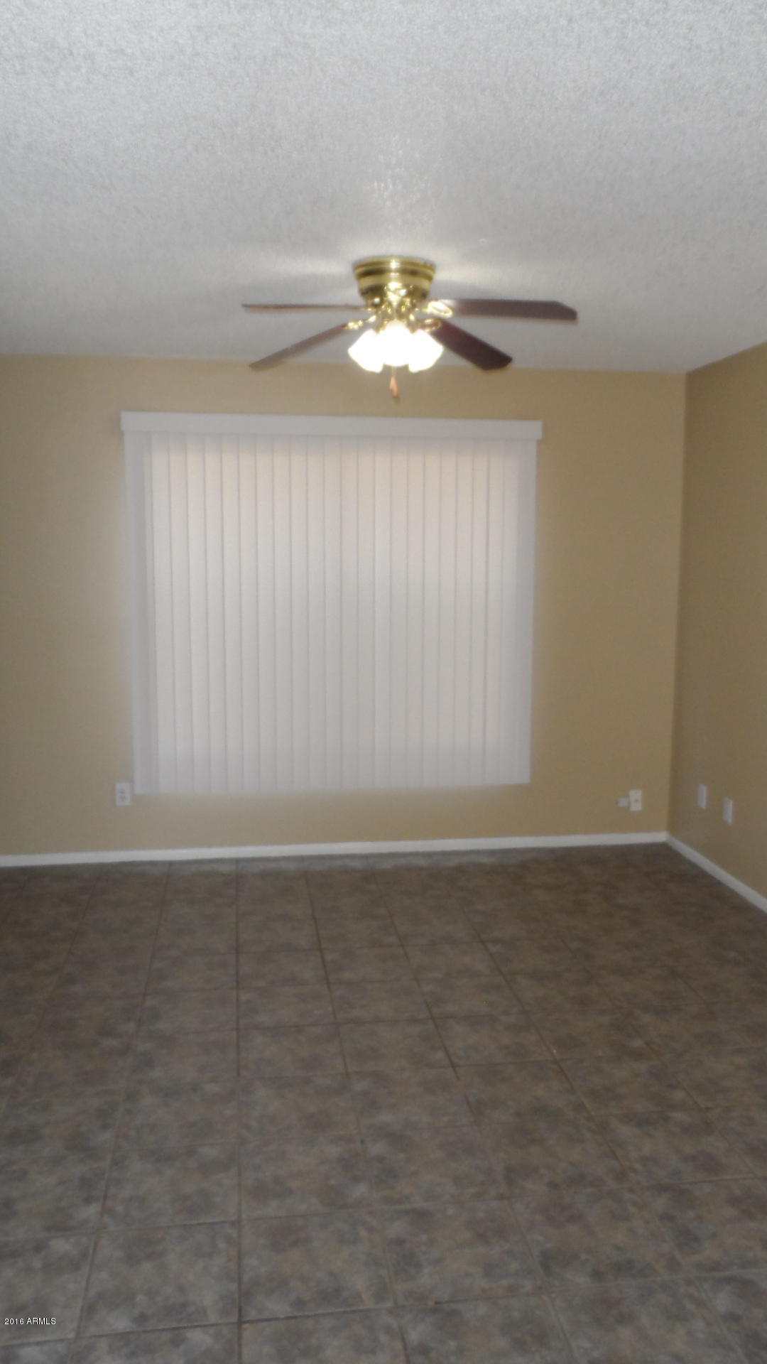 2644 West Wolf Street Phoenix, AZ 85017 - Photo 13 of 25 SAM_7626