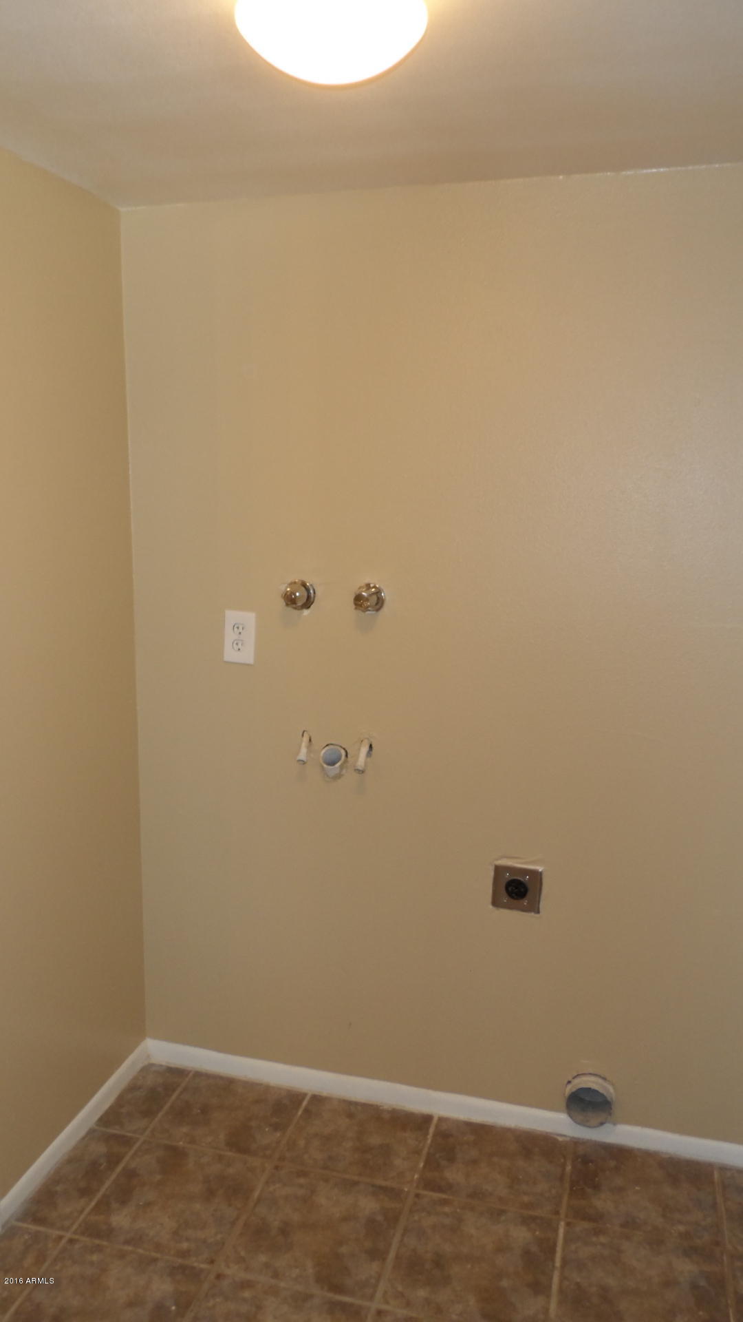 2644 West Wolf Street Phoenix, AZ 85017 - Photo 10 of 25 SAM_7622